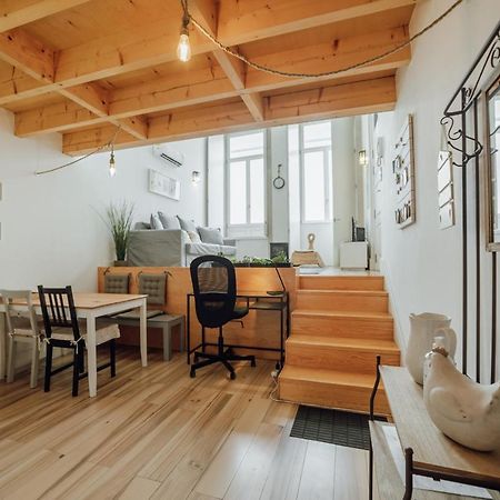 Historic & Sunny Mezzanine Bolhao By Vacationy Apartment Porto Bagian luar foto