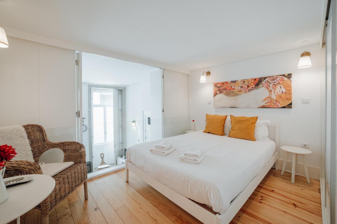 Historic & Sunny Mezzanine Bolhao By Vacationy Apartment Porto Bagian luar foto