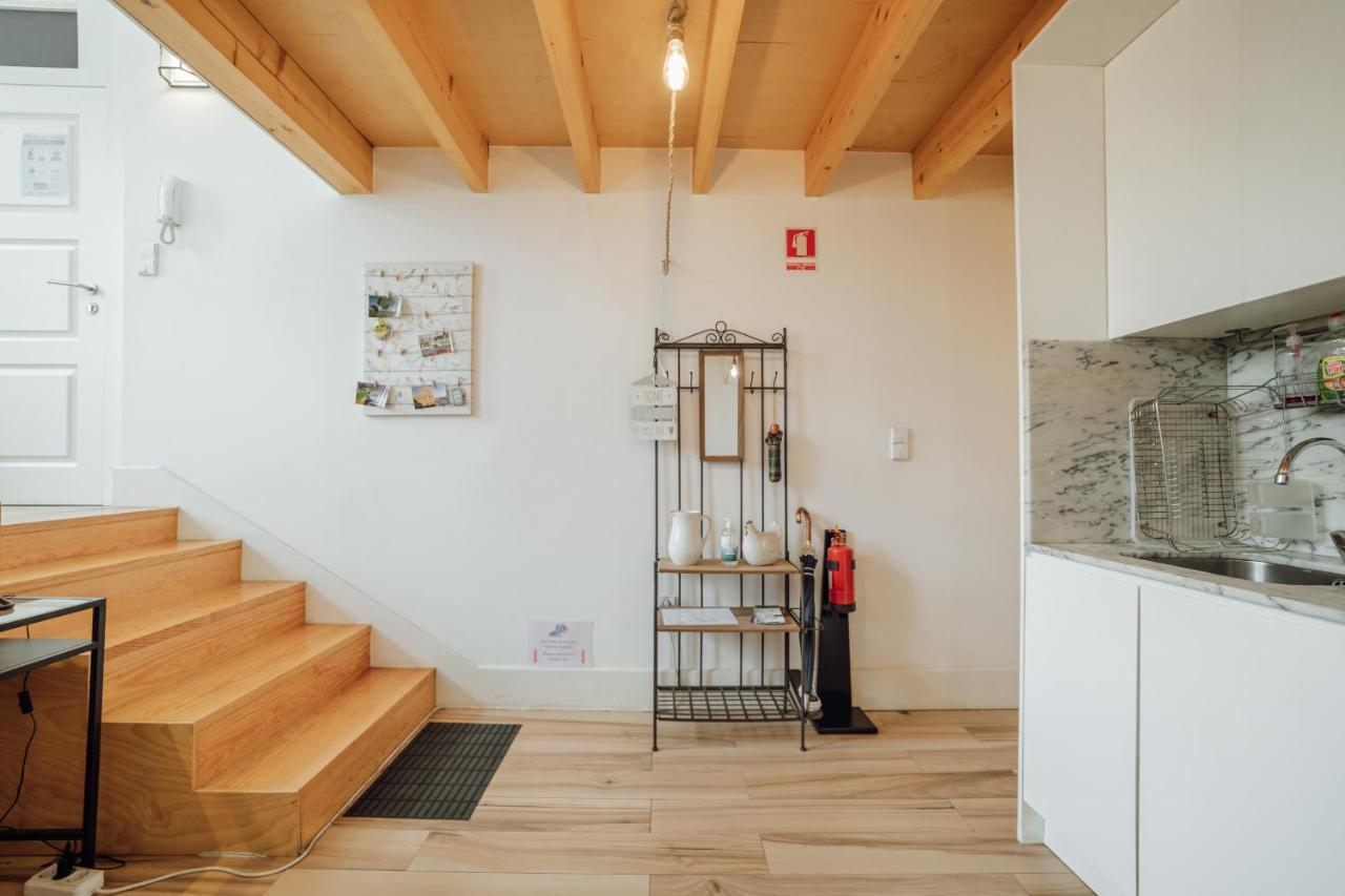 Historic & Sunny Mezzanine Bolhao By Vacationy Apartment Porto Bagian luar foto