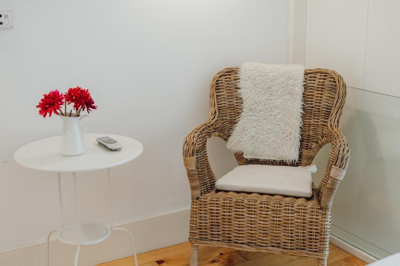 Historic & Sunny Mezzanine Bolhao By Vacationy Apartment Porto Bagian luar foto