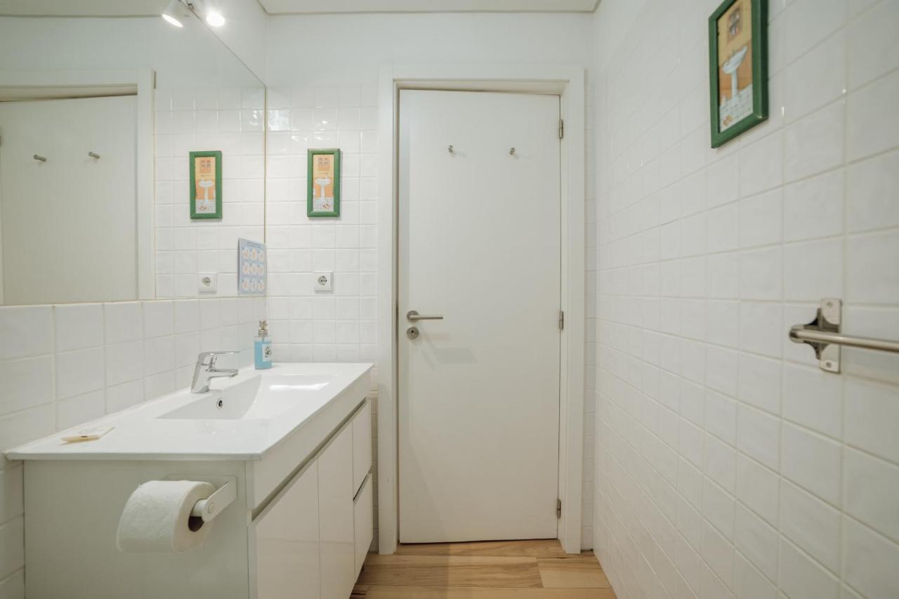 Historic & Sunny Mezzanine Bolhao By Vacationy Apartment Porto Bagian luar foto