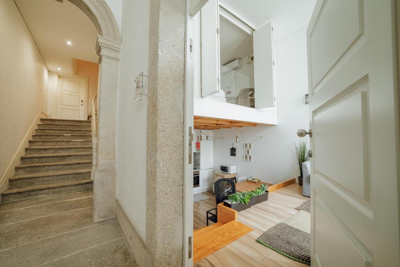 Historic & Sunny Mezzanine Bolhao By Vacationy Apartment Porto Bagian luar foto